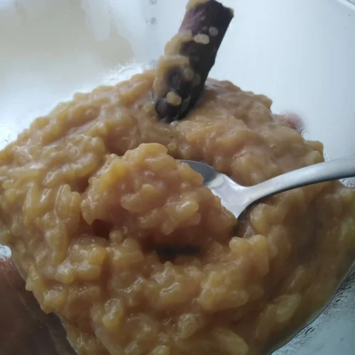 Arroz doce caramelado