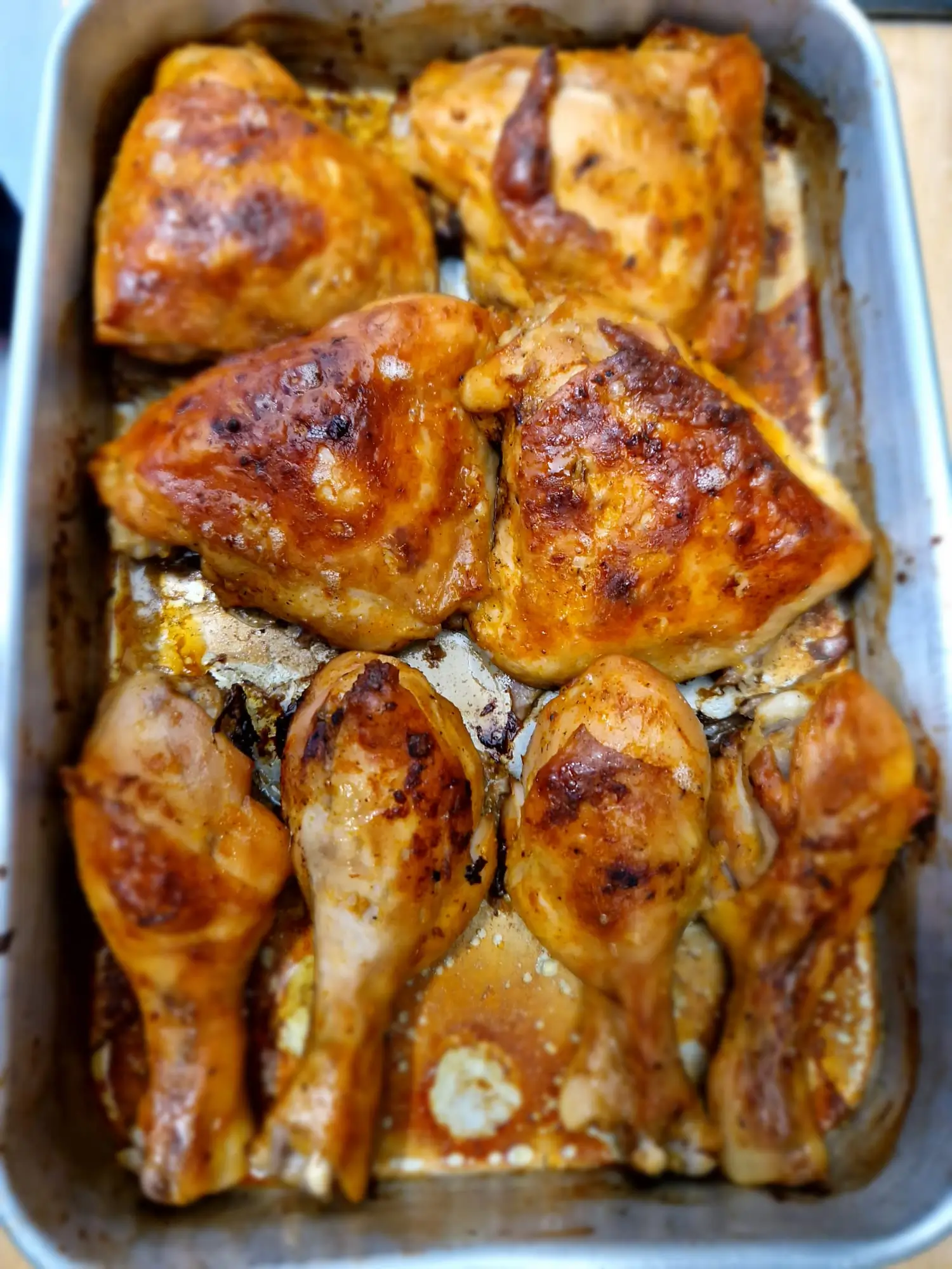 Coxa e Sobrecoxa de Frango Assada no Forno