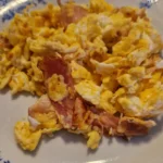 Ovos mexidos com bacon - Cozinha dos sabores